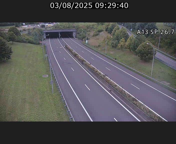 <h2>Traffic live webcam Luxembourg Frisange - A13 direction Luxembourg-ville - BK 26.7</h2>