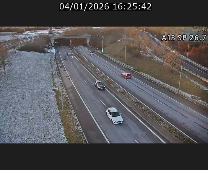 <h2>Traffic live webcam Luxembourg Frisange - A13 direction Luxembourg-ville - BK 26.7</h2>
