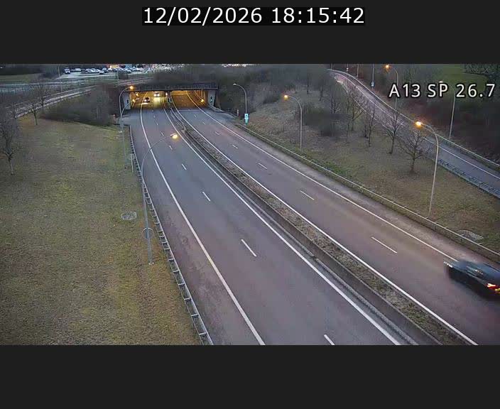 <h2>Traffic live webcam Luxembourg Frisange - A13 direction Luxembourg-ville - BK 26.7</h2>
