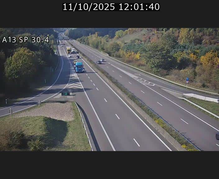 <h2>Traffic live webcam Luxembourg Altwies - A13 direction Luxembourg-ville - BK 30.4</h2>