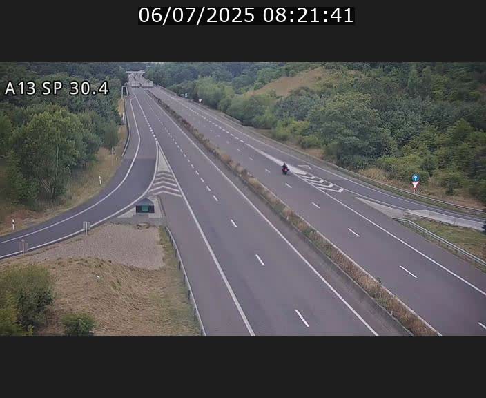 Traffic live webcam Luxembourg Altwies - A13 direction Luxembourg-ville - BK 30.4