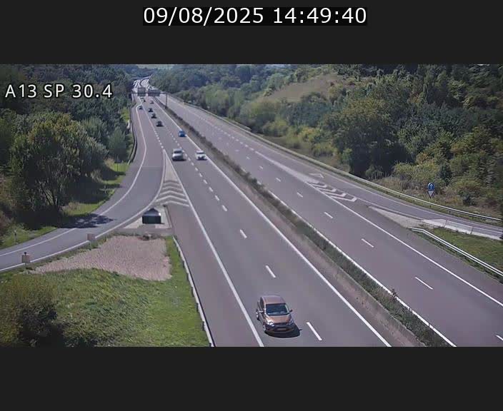 <h2>Traffic live webcam Luxembourg Altwies - A13 direction Luxembourg-ville - BK 30.4</h2>