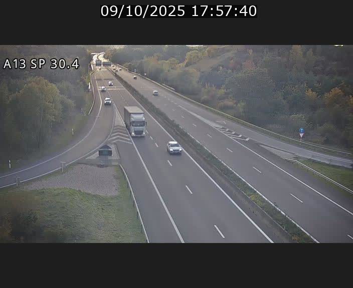 <h2>Traffic live webcam Luxembourg Altwies - A13 direction Luxembourg-ville - BK 30.4</h2>