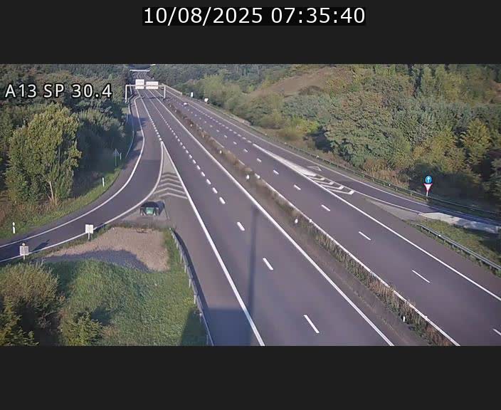 <h2>Traffic live webcam Luxembourg Altwies - A13 direction Luxembourg-ville - BK 30.4</h2>