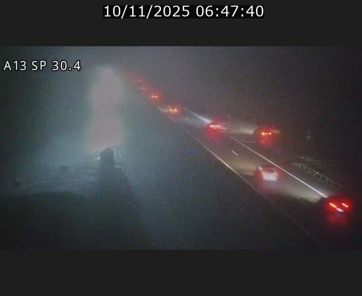 <h2>Traffic live webcam Luxembourg Altwies - A13 direction Luxembourg-ville - BK 30.4</h2>