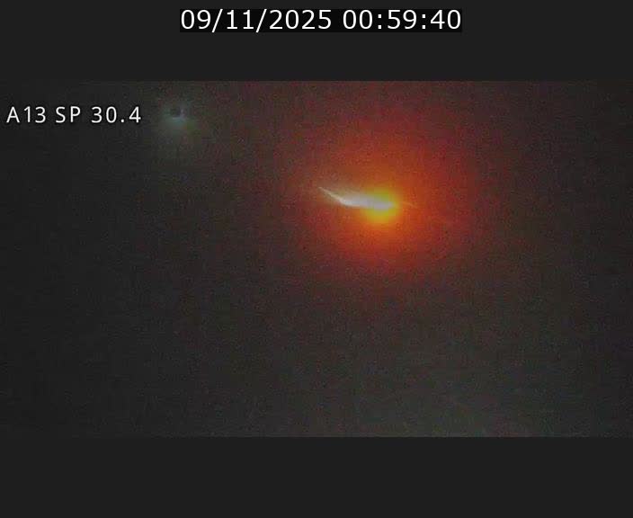 <h2>Traffic live webcam Luxembourg Altwies - A13 direction Luxembourg-ville - BK 30.4</h2>