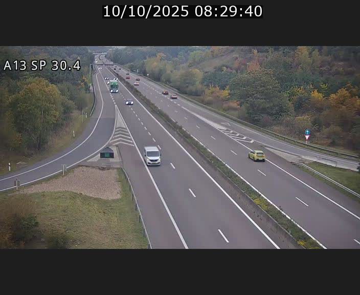<h2>Traffic live webcam Luxembourg Altwies - A13 direction Luxembourg-ville - BK 30.4</h2>