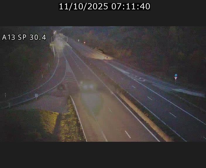 <h2>Traffic live webcam Luxembourg Altwies - A13 direction Luxembourg-ville - BK 30.4</h2>
