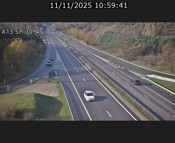 <h2>Traffic live webcam Luxembourg Altwies - A13 direction Luxembourg-ville - BK 30.4</h2>