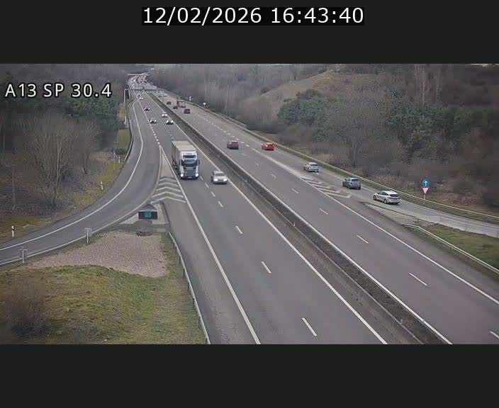<h2>Traffic live webcam Luxembourg Altwies - A13 direction Luxembourg-ville - BK 30.4</h2>