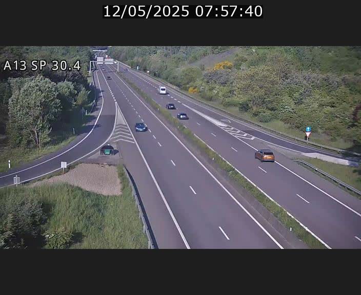 <h2>Traffic live webcam Luxembourg Altwies - A13 direction Luxembourg-ville - BK 30.4</h2>