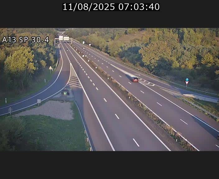 <h2>Traffic live webcam Luxembourg Altwies - A13 direction Luxembourg-ville - BK 30.4</h2>