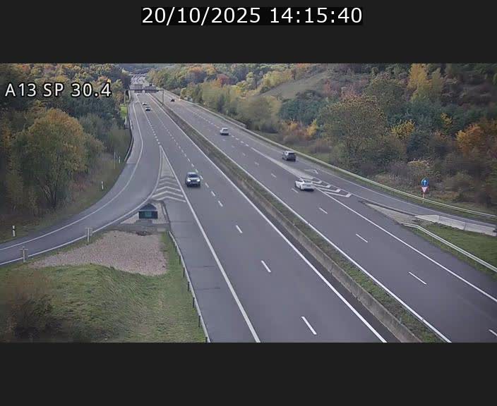 <h2>Traffic live webcam Luxembourg Altwies - A13 direction Luxembourg-ville - BK 30.4</h2>