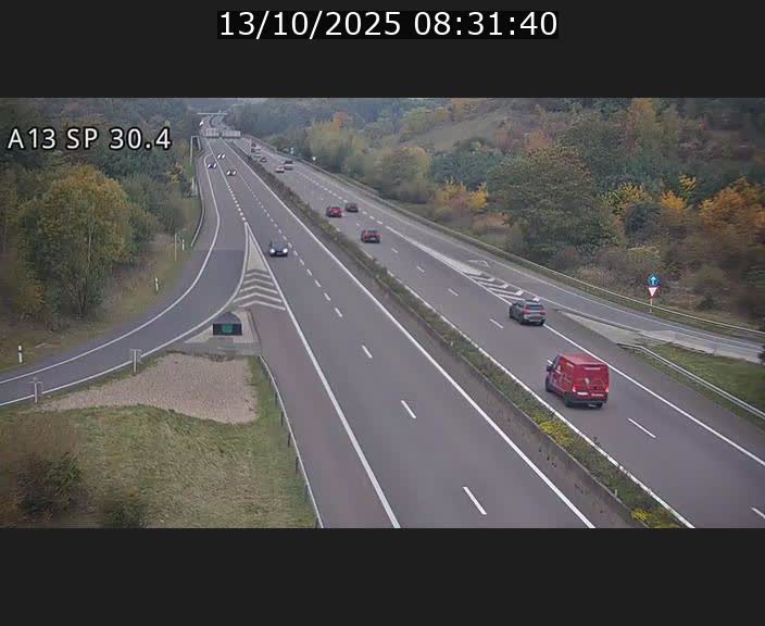 <h2>Traffic live webcam Luxembourg Altwies - A13 direction Luxembourg-ville - BK 30.4</h2>