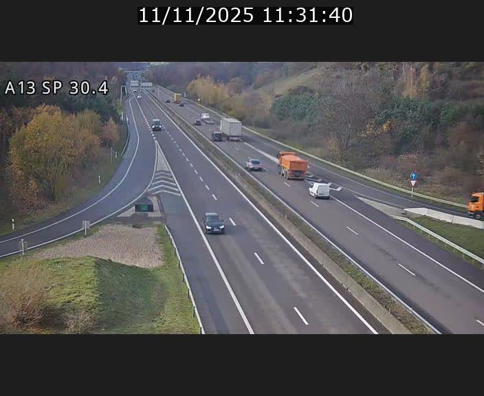 <h2>Traffic live webcam Luxembourg Altwies - A13 direction Luxembourg-ville - BK 30.4</h2>