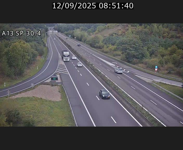 <h2>Traffic live webcam Luxembourg Altwies - A13 direction Luxembourg-ville - BK 30.4</h2>