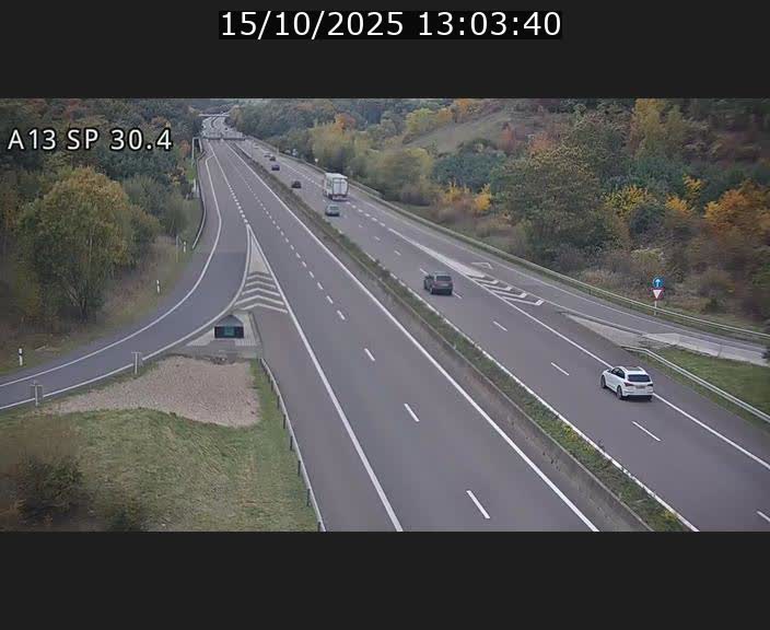 <h2>Traffic live webcam Luxembourg Altwies - A13 direction Luxembourg-ville - BK 30.4</h2>