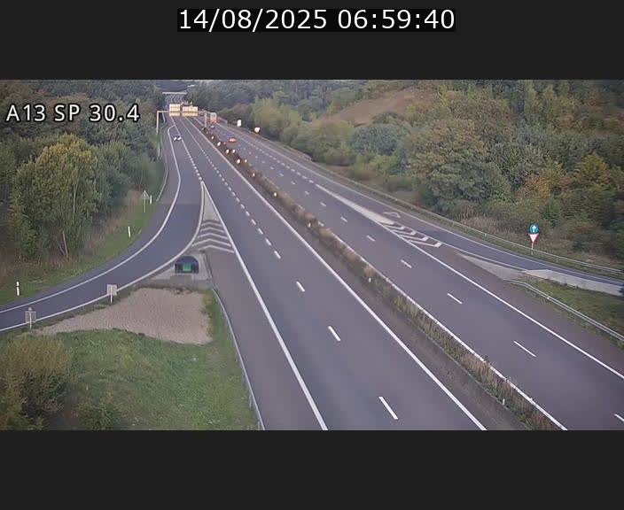 <h2>Traffic live webcam Luxembourg Altwies - A13 direction Luxembourg-ville - BK 30.4</h2>