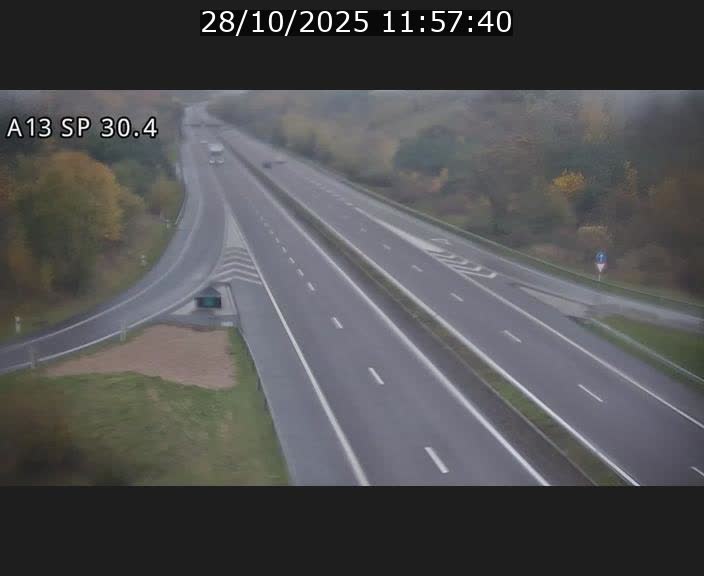 <h2>Traffic live webcam Luxembourg Altwies - A13 direction Luxembourg-ville - BK 30.4</h2>