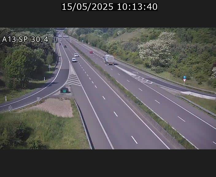 <h2>Traffic live webcam Luxembourg Altwies - A13 direction Luxembourg-ville - BK 30.4</h2>