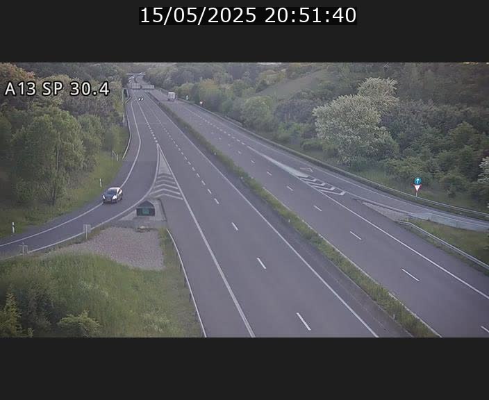 <h2>Traffic live webcam Luxembourg Altwies - A13 direction Luxembourg-ville - BK 30.4</h2>
