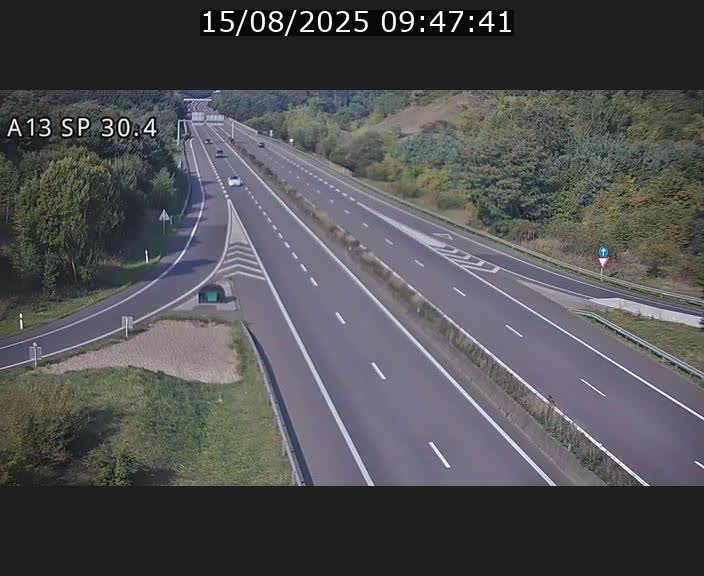 <h2>Traffic live webcam Luxembourg Altwies - A13 direction Luxembourg-ville - BK 30.4</h2>