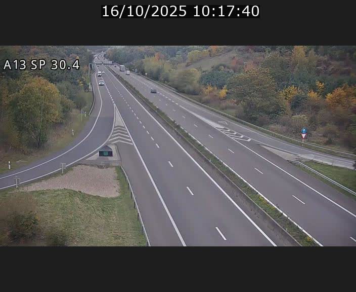 <h2>Traffic live webcam Luxembourg Altwies - A13 direction Luxembourg-ville - BK 30.4</h2>