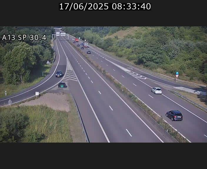 <h2>Traffic live webcam Luxembourg Altwies - A13 direction Luxembourg-ville - BK 30.4</h2>