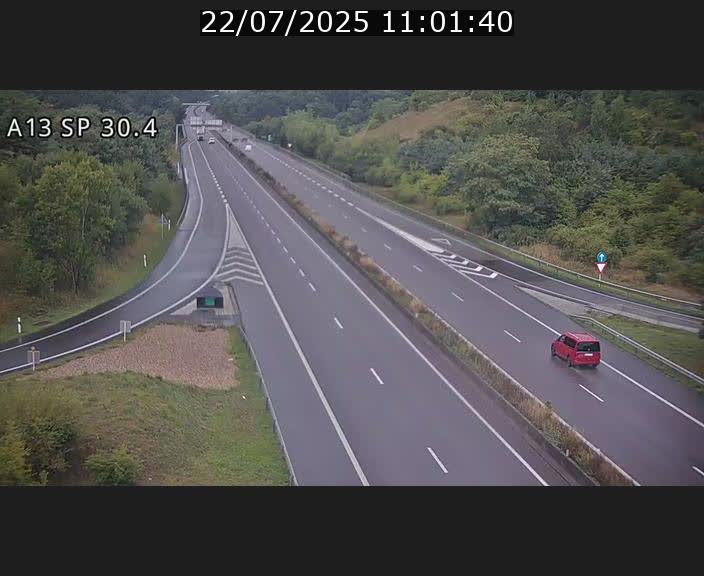 <h2>Traffic live webcam Luxembourg Altwies - A13 direction Luxembourg-ville - BK 30.4</h2>