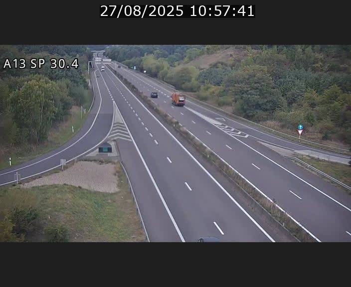 <h2>Traffic live webcam Luxembourg Altwies - A13 direction Luxembourg-ville - BK 30.4</h2>