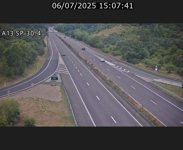 Traffic live webcam Luxembourg Altwies - A13 direction Luxembourg-ville - BK 30.4