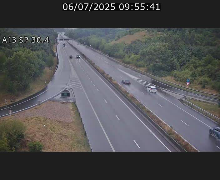 Traffic live webcam Luxembourg Altwies - A13 direction Luxembourg-ville - BK 30.4
