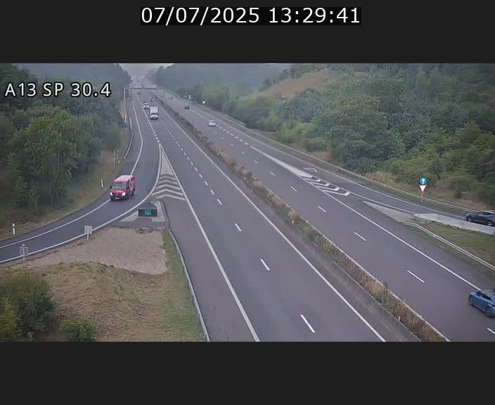Traffic live webcam Luxembourg Altwies - A13 direction Luxembourg-ville - BK 30.4