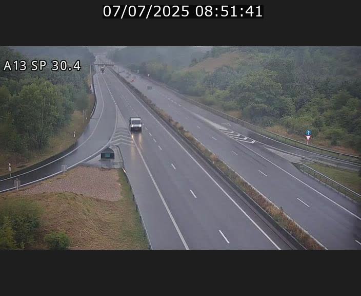 Traffic live webcam Luxembourg Altwies - A13 direction Luxembourg-ville - BK 30.4