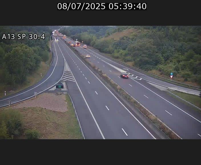 Traffic live webcam Luxembourg Altwies - A13 direction Luxembourg-ville - BK 30.4