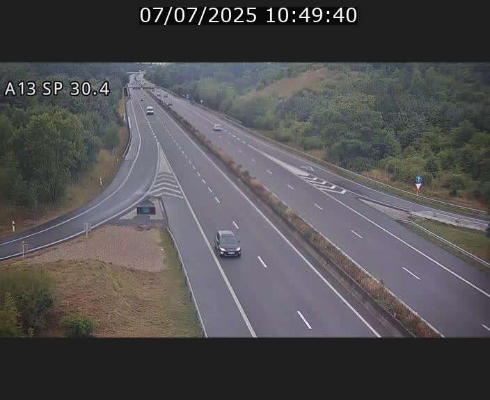 Traffic live webcam Luxembourg Altwies - A13 direction Luxembourg-ville - BK 30.4