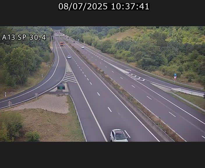 Traffic live webcam Luxembourg Altwies - A13 direction Luxembourg-ville - BK 30.4