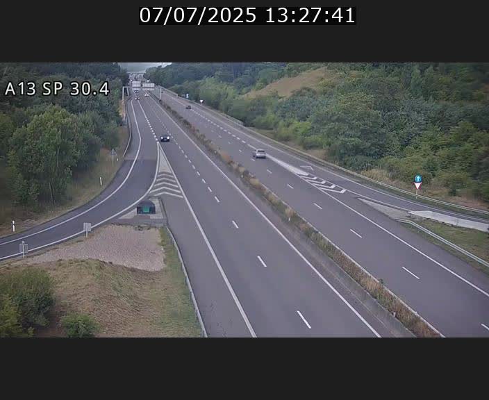 Traffic live webcam Luxembourg Altwies - A13 direction Luxembourg-ville - BK 30.4