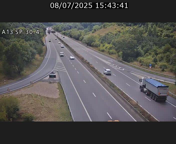 Traffic live webcam Luxembourg Altwies - A13 direction Luxembourg-ville - BK 30.4