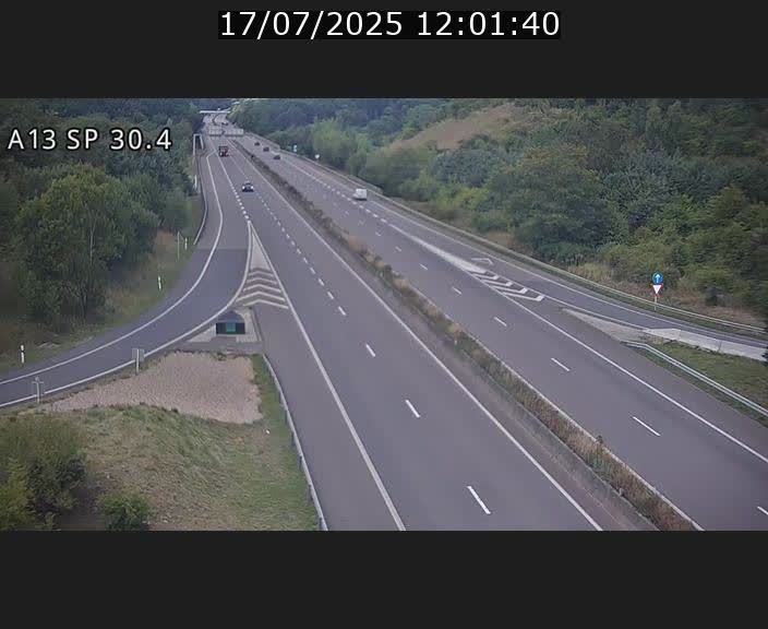 Traffic live webcam Luxembourg Altwies - A13 direction Luxembourg-ville - BK 30.4
