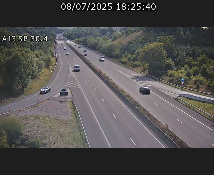 Traffic live webcam Luxembourg Altwies - A13 direction Luxembourg-ville - BK 30.4