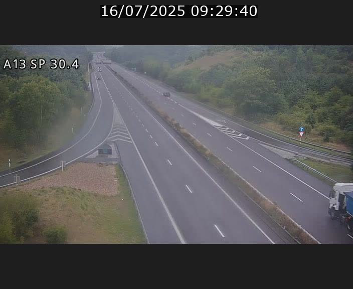 Traffic live webcam Luxembourg Altwies - A13 direction Luxembourg-ville - BK 30.4