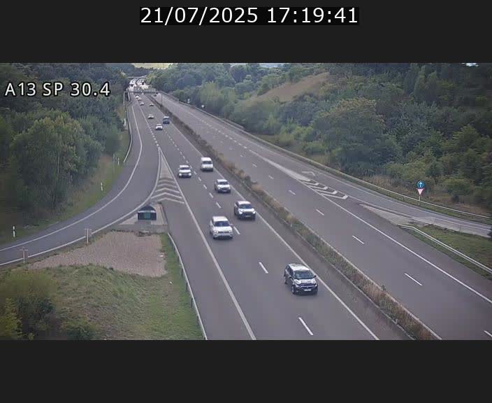 Traffic live webcam Luxembourg Altwies - A13 direction Luxembourg-ville - BK 30.4