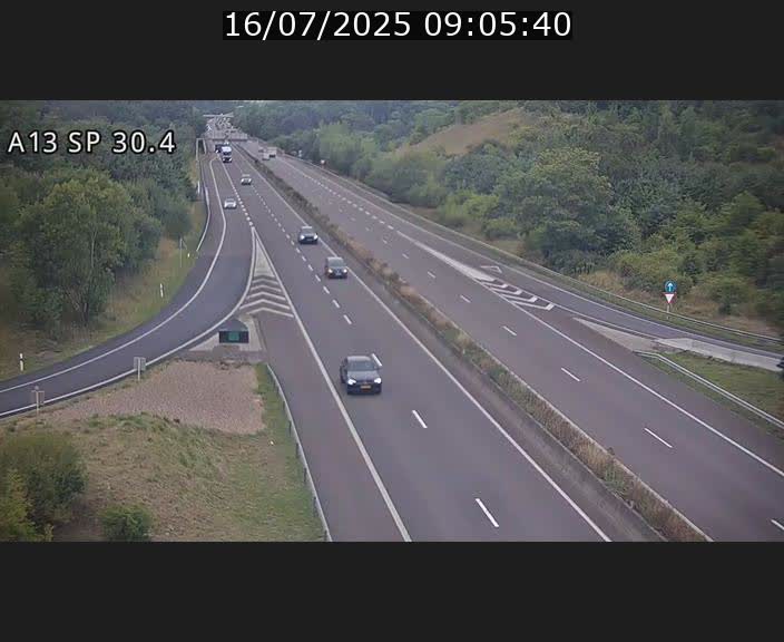 Traffic live webcam Luxembourg Altwies - A13 direction Luxembourg-ville - BK 30.4
