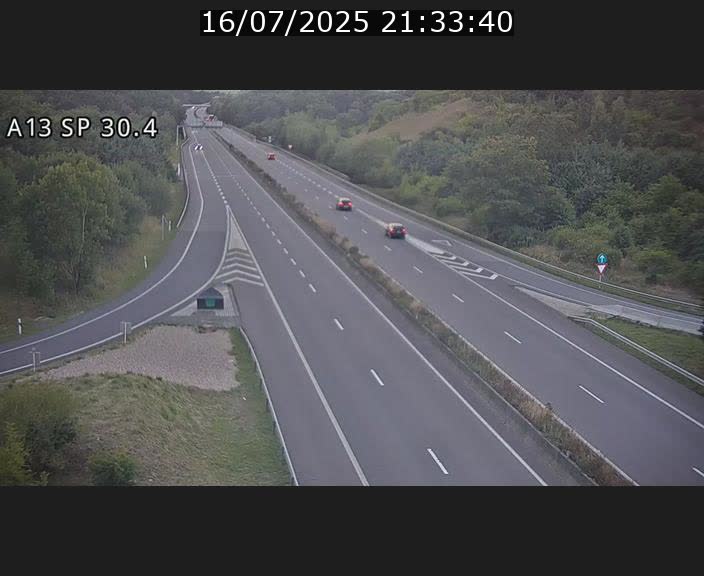 Traffic live webcam Luxembourg Altwies - A13 direction Luxembourg-ville - BK 30.4