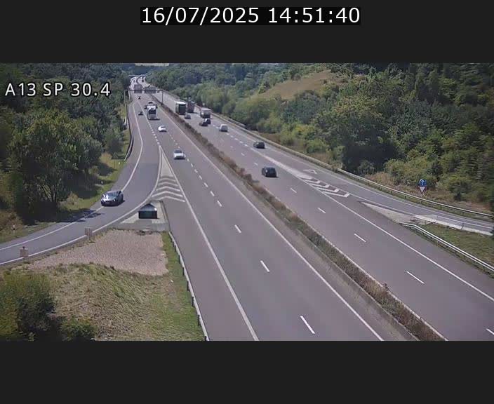 Traffic live webcam Luxembourg Altwies - A13 direction Luxembourg-ville - BK 30.4