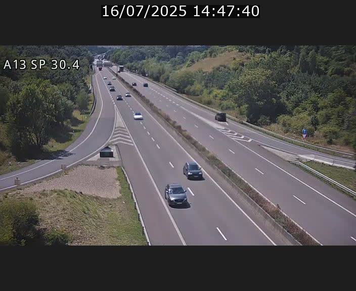 Traffic live webcam Luxembourg Altwies - A13 direction Luxembourg-ville - BK 30.4