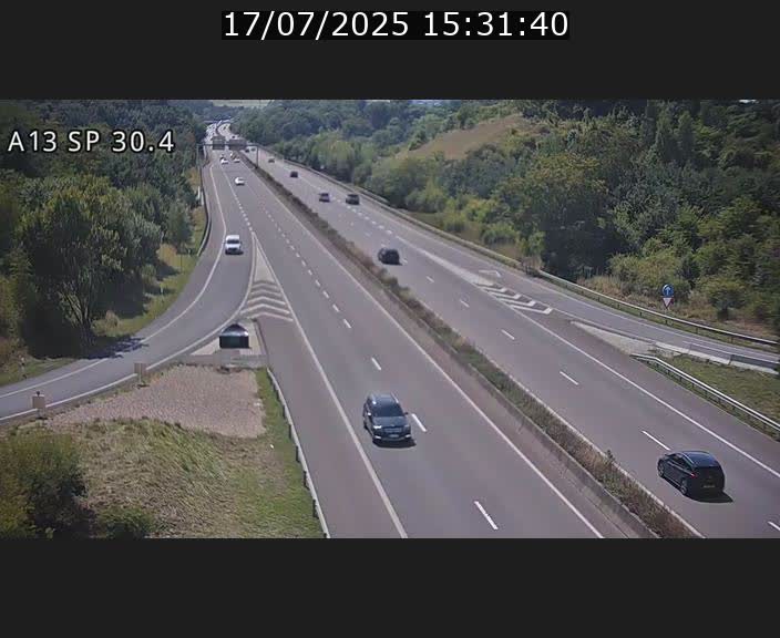 Traffic live webcam Luxembourg Altwies - A13 direction Luxembourg-ville - BK 30.4