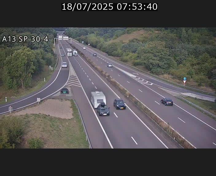 Traffic live webcam Luxembourg Altwies - A13 direction Luxembourg-ville - BK 30.4