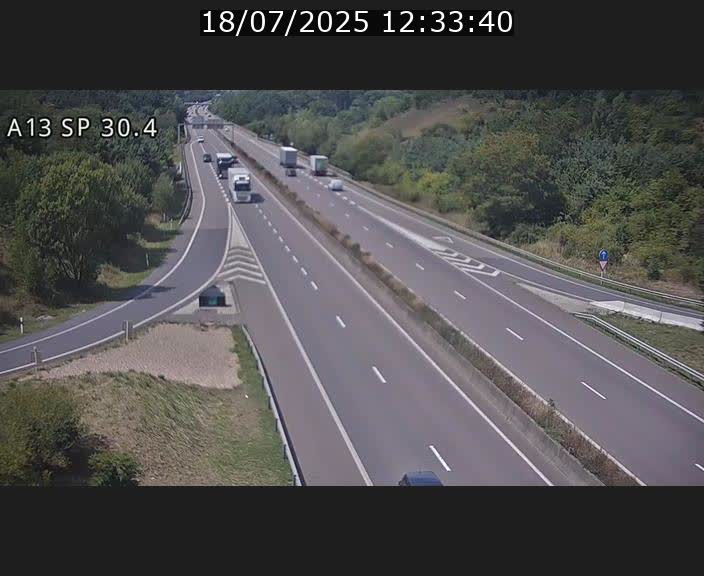 Traffic live webcam Luxembourg Altwies - A13 direction Luxembourg-ville - BK 30.4